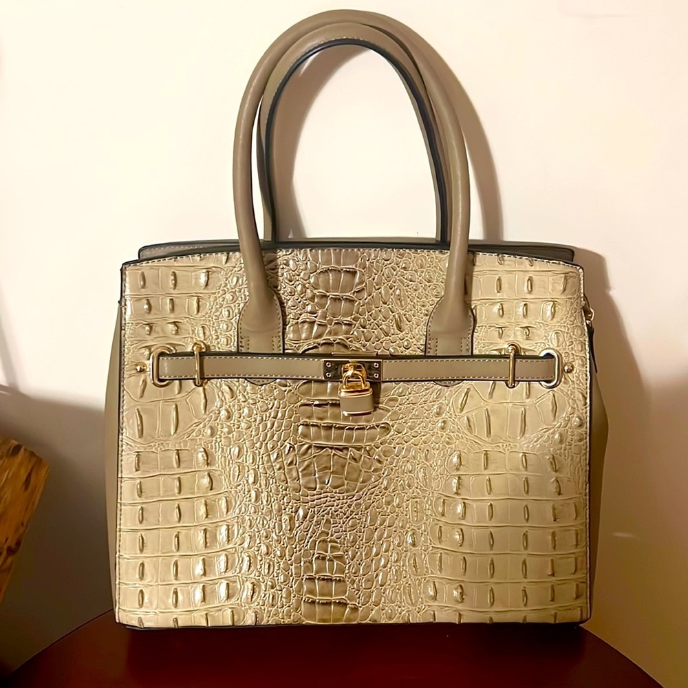 Large Faux Alligator Bag. NWOT. Absolutely New. Gold Trim. Many Pockets!
